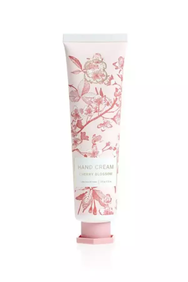 「【限定発売】香りに癒されるハンドクリーム3選！乾燥を防いでうるおう指先に」の画像