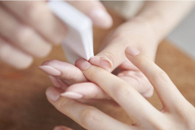 指先がキレイだと気分がアガる♪おすすめのネイル系サービス3選