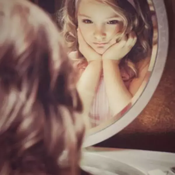 便器は顔が映るくらいピカピカに！ トイレ掃除をする女子は「3つの美人」になります！