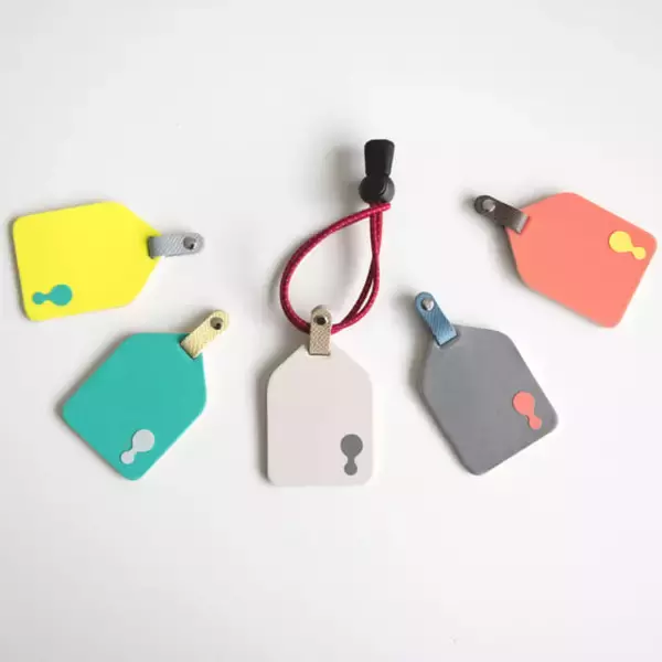 「「春の交通安全運動」を機に考えよう！子どもの安全を守るサービス＆アイテム3選」の画像