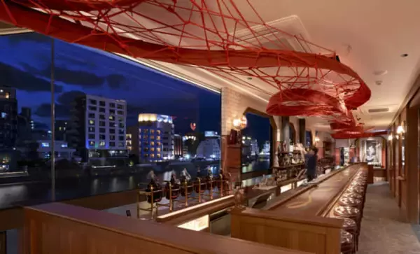 「大人が夏休みに行きたい魅惑のスポット「010 BUILDING」福岡で美食とエンタメ体験！」の画像