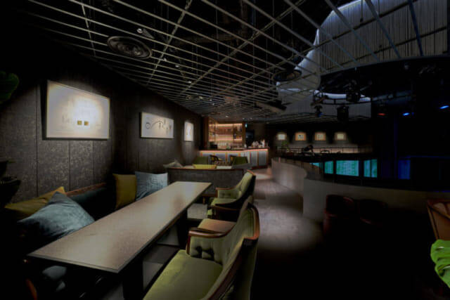 大人が夏休みに行きたい魅惑のスポット「010 BUILDING」福岡で美食とエンタメ体験！