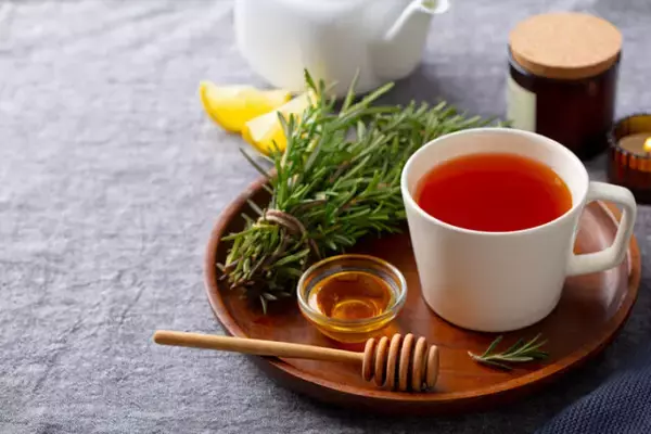 「異国のカフェ直伝！ガラスポッドで作る華やかでおいしいフルーツティー簡単レシピ」の画像
