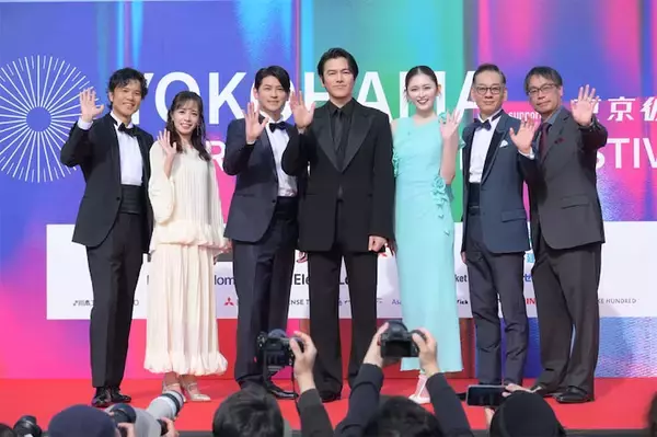 【アギト―超能力戦争―】横浜国際映画祭レッドカーペットに登場！