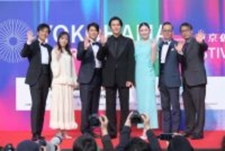 【アギト―超能力戦争―】横浜国際映画祭レッドカーペットに登場！