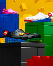 【クロックス】レゴとのコラボアイテム第2弾は全４もでるとジビッツチャームを展開！