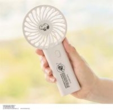 【PEANUTS】『cookpad plus』増刊号はスヌーピー ハンディ扇風機（USB充電ケーブルつき）が付録