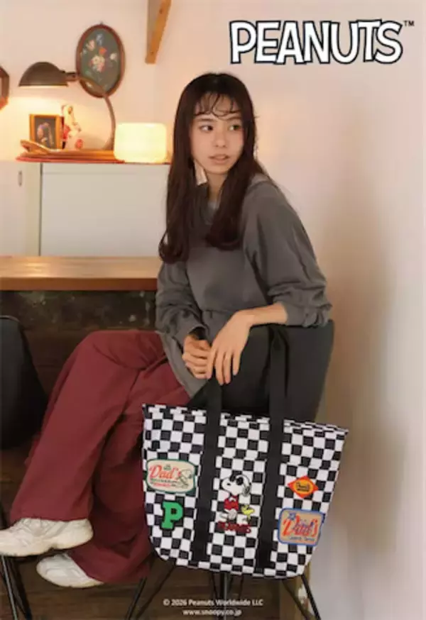 【PEANUTS】JOE COOLの刺繍が目を惹くパターン柄トートバッグ！