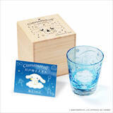 「【シナモロール】江戸切子と初のコラボ！ 澄んだブルーのグラスが登場」の画像1