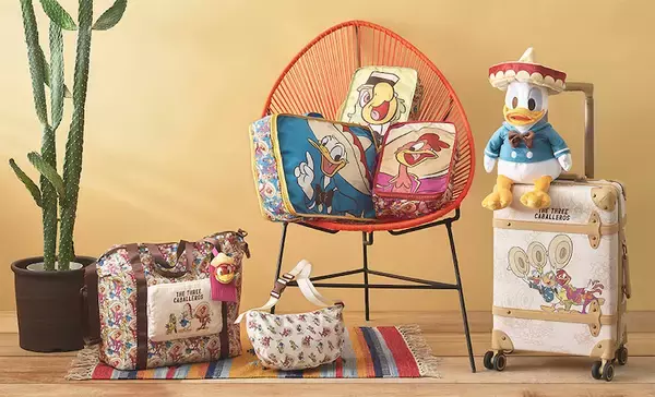 【ディズニーストア】「三人の騎士」デザインのトラベルグッズで旅を楽しく！