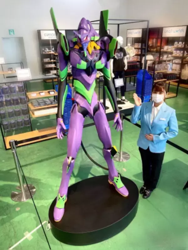 「買える！ 超巨大エヴァ初号機フィギュア、驚きのその価格は!? @SMALL WORLDS TOKYO」の画像