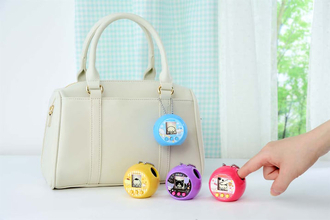 【ぷにコミュ】液晶画面のキャラクターと直接指で触れあえる！？ ぷに触感トイ登場