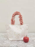 「【サンリオ】フルーツモチーフのバッグ＆ポーチが可愛い♪」の画像1