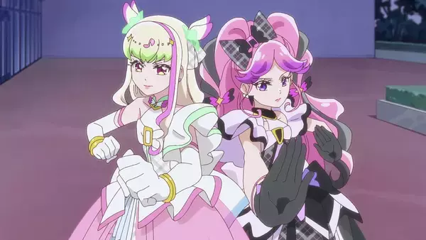 「『キミとアイドルプリキュア♪』第48話　はなみちタウンにあらわれたダークイーネをライブに招待！」の画像
