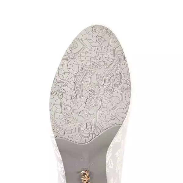 「「天官賜福 貮」謝憐と花城をイメージ！ 蝶や花のモチーフを散りばめた「MAYLA」パンプスが登場」の画像