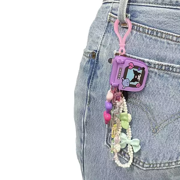 「「サンリオ」ぱかぱかガラケー＆ドット絵がレトロかわいい♪ クロミ、ポムポムプリンらのキーホルダー登場」の画像