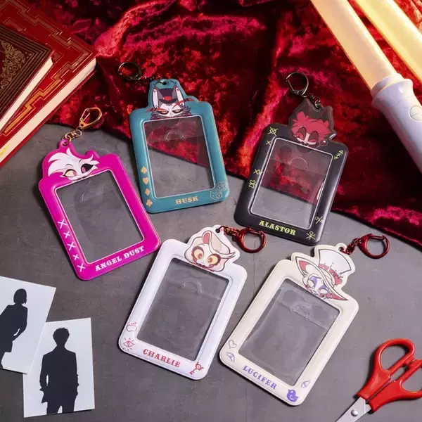 「超話題作！異色のブラックコメディアニメ「ハズビン・ホテルへようこそ」アパレルや雑貨が登場♪ 池袋でPOP UP SHOP開催」の画像