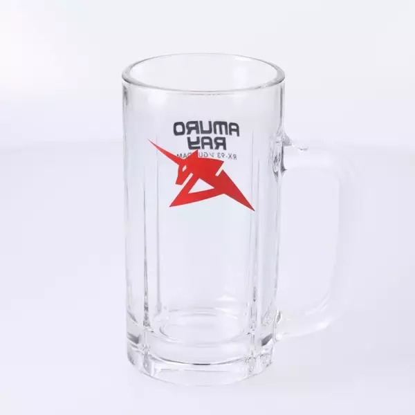 「“乾杯！”ではなく、“ジーク・ジオン！”「ガンダム」シリーズのエンブレムが描かれたジョッキが登場！ アムロやシャア、マフティーや鉄華団のパーソナルマーク入り」の画像