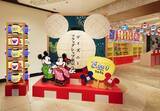 「ミッキーたちと夏祭りを楽しもう♪ 「ディズニーストア」7月24日より夏祭りがスタート！ くじ&特別装飾、ぬいぐるみキーチェーンも登場」の画像3