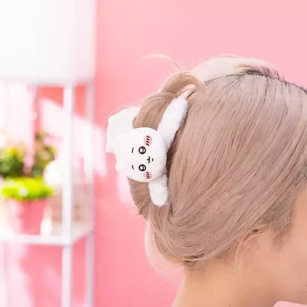 「「ちいかわ」古本屋の“さくらのようせい”マスコットに“まじかるちいかわ”グッズも！新商品が登場」の画像