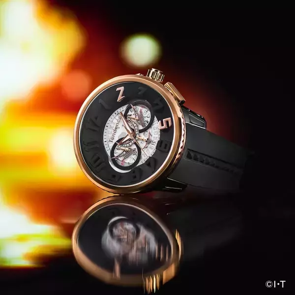 「「仮面ライダーアギト」25周年記念腕時計は限定125本！アギトの角「クロスホーン」をモチーフにしたデザインがかっこよすぎる…！」の画像