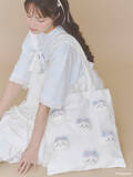 「ちいかわお顔バッグが可愛すぎる♪ ちいかわ×merry jenny 初コラボ！ ぬいぐるみトートやフリルTシャツのスペシャルコレクション登場」の画像3