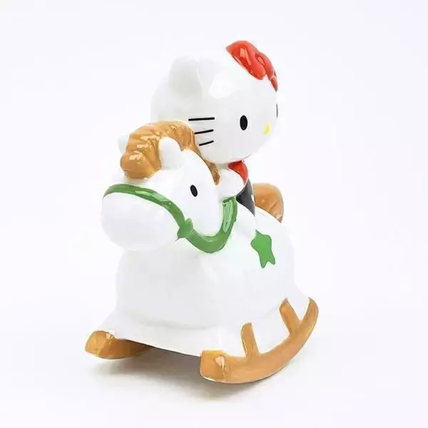 「ハローキティのインテリアにも◎な貯金箱が登場♪ 3種ラインナップで発売中」の画像