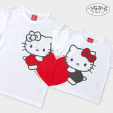 「「サンリオ」キティ、ポムポムプリンたちでリンクコーデやお揃いファッション♪ キッズからメンズまで対応のTシャツ登場」の画像1