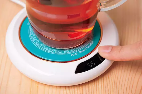 「「葬送のフリーレン」まるで魔法♪ ずっとあたたかカップウォーマーが魔法陣、フリーレンデザインで登場！DIME最新号の付録にて」の画像