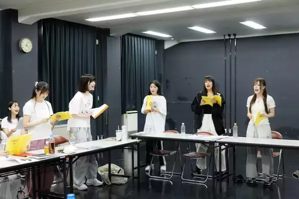 「「スクールアイドルミュージカル」初演以来の“回転舞台”が復活―ラブライブ︕シリーズ15周年記念公演【稽古場オフィシャルレポ】」の画像