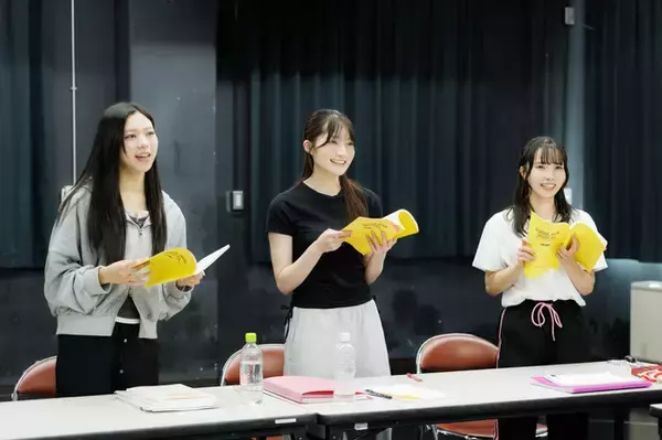 「「スクールアイドルミュージカル」初演以来の“回転舞台”が復活―ラブライブ︕シリーズ15周年記念公演【稽古場オフィシャルレポ】」の画像