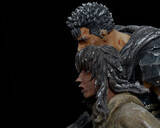 「40万円超！「ベルセルク」ガッツとキャスカの過酷な旅路を表現…深まる冬に想いを馳せるスタチューが再登場」の画像1