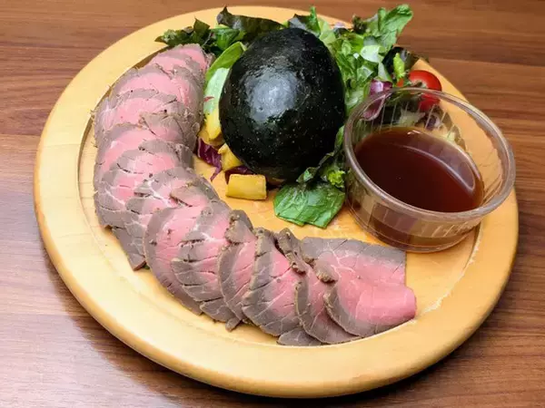 「ウルトラ怪獣たちが主役の居酒屋「怪獣酒場」が開業12周年！メフィラス星人とのプレミアムパーティーなどが開催!?」の画像