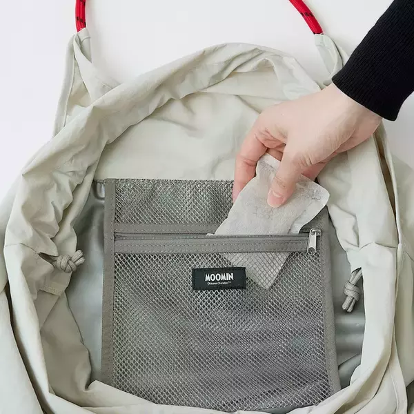 「ムーミン、リトルミイ、スナフキンの刺繍がキュート♪ 実用性も抜群の保冷・保温機能付きトートバッグが新登場」の画像