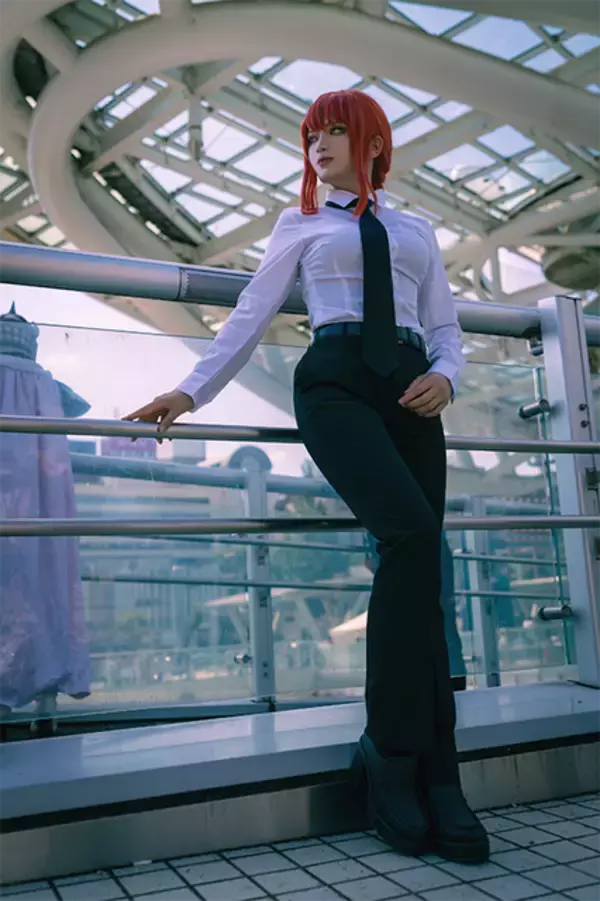 「【コスプレ】『チェンソーマン』マキマ「いいえなんて言う犬はいらない」注目レイヤー・樹カリナ【写真8枚】」の画像