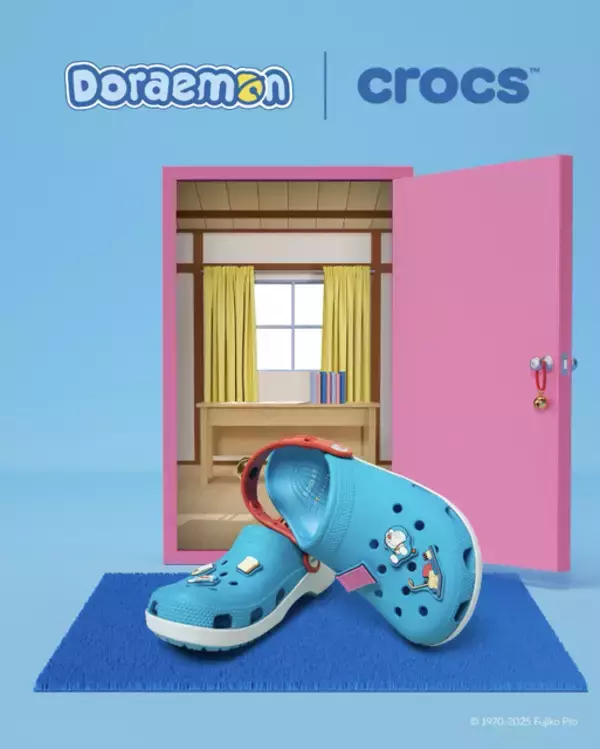 「「ドラえもん」がクロックス♪ 赤い首輪、かかとの鈴…ドラちゃんの魅力満載！ 限定コレクション登場」の画像