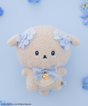 「いしよわちゃん」がMaison de FLEURと初コラボ♪ブルーのお花をまとったキュートなアイテムが登場！