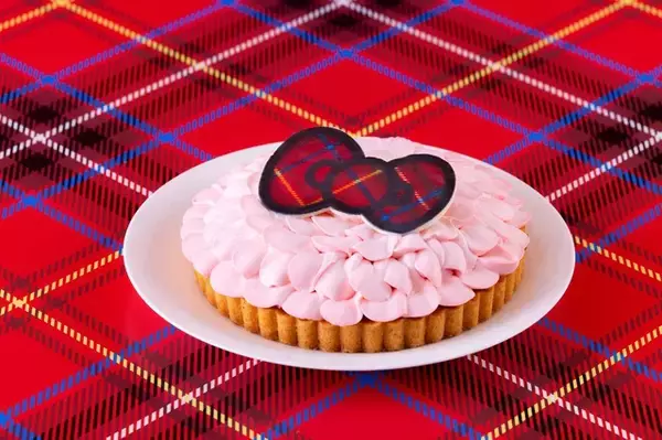「ハローキティ＆ディアダニエルが秋のピクニックへ！ヒルトン広島「HELLO KITTY Autumn Picnic」開催　全27種のスイーツ＆セイボリーが登場」の画像