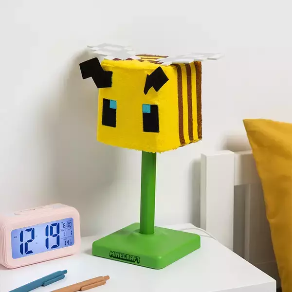 「「マインクラフト」チキンジョッキーがフィギュアライトに！ ハチ＆クリーパーの“ふわふわライト”も登場 そのまま置いても可愛いインテリア」の画像