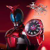 「「仮面ライダーカブト」×「Tendence」コラボ腕時計が登場！ スーツモチーフにしたボディ、ZECTカブトマークと世界観を詰め込んだ限定アイテム」の画像2