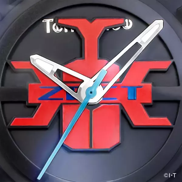 「「仮面ライダーカブト」×「Tendence」コラボ腕時計が登場！ スーツモチーフにしたボディ、ZECTカブトマークと世界観を詰め込んだ限定アイテム」の画像