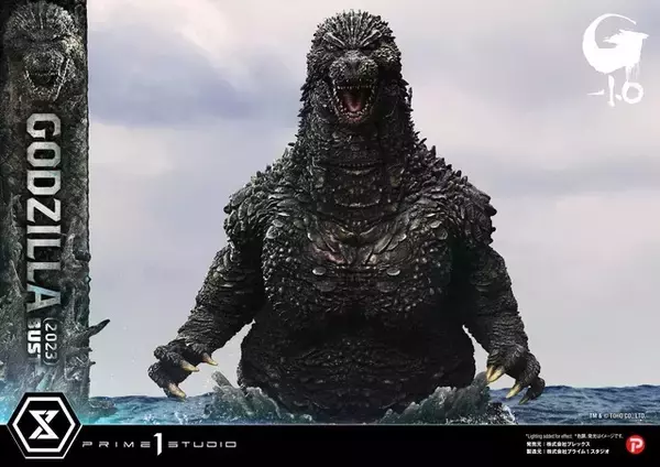 「この迫力…この大きさ…怖すぎる…！「ゴジラ-1.0」海を割り進撃する巨大怪獣ゴジラが全長約91cmの巨大胸像になって登場」の画像
