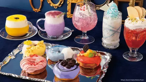 「「まどマギ」キュゥべえ“僕と契約して、カフェにおいでよ！” まどか、ほむらが大人コーデで出迎えるカフェ開催」の画像