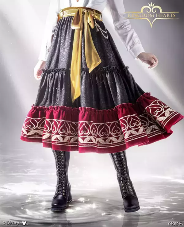 心ときめく♪ 「キングダム ハーツ」ソラ、リクらをイメージ＆キーブレードも光る「MAYLA」スカート登場