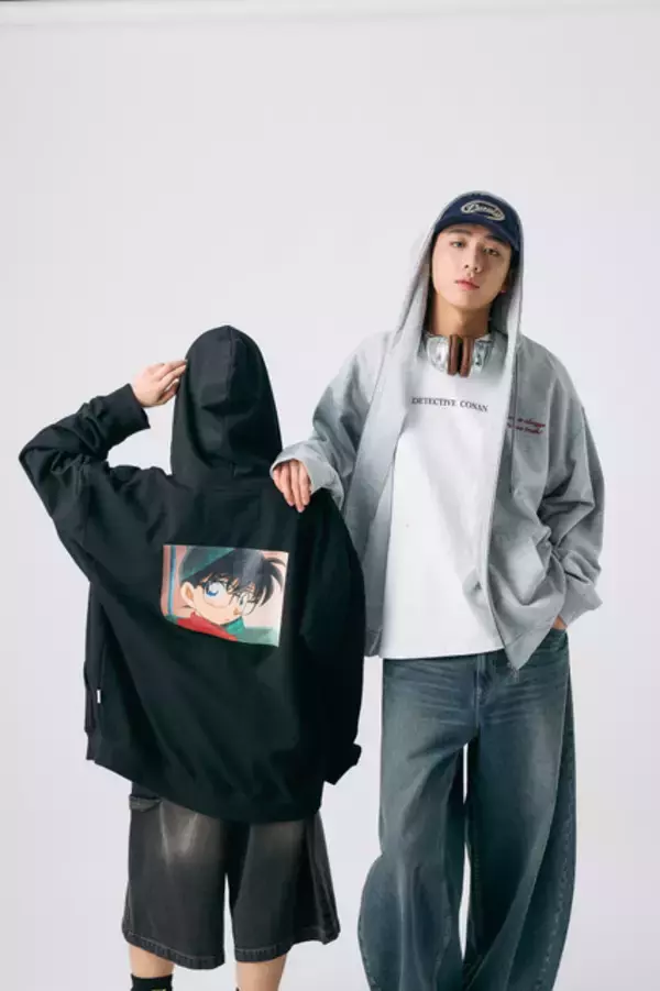 「驚異の全44アイテム☆「名探偵コナン」“パラパラ”踊るコナンや千速がデザイン！アパレル＆雑貨登場　「アダストリア」コラボ【5月9日～】」の画像