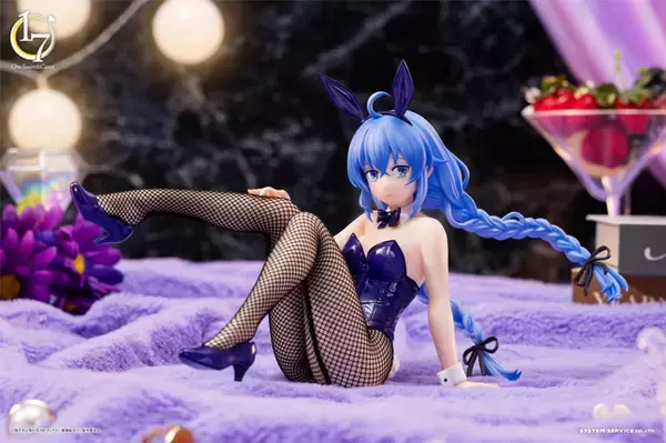 「網タイツ＆バニーな姿に釘付け…♪「無職転生」ロキシーのフィギュアがプライズ登場！～アミューズメント施設行ったら本気出す～」の画像