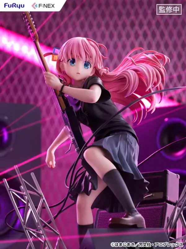 「「ぼざろ」後藤ひとりがライブシーンを再現した1/7スケールフィギュアに！真剣な表情やステージ演出までこだわり♪」の画像