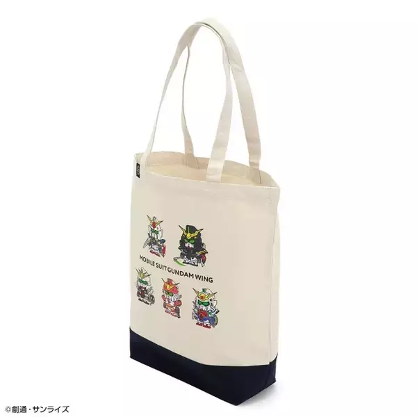 「「ガンダムW」ウイングガンダム、デスサイズ、サンドロックらをデフォルメ！前期OP映像のラストカットを思わせるTシャツは必見」の画像