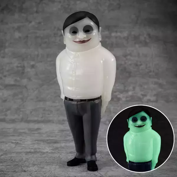 「「ダンダダン」セルポ星人が不敵な笑みで…“バナナをください”!? 暗闇で光るフィギュアで登場」の画像