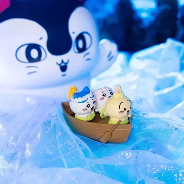 「ちいかわ」セイレーンから逃げろ～！ゼンマイフィギュア登場 フエラムネ&キャラクター型絵本の最新刊も